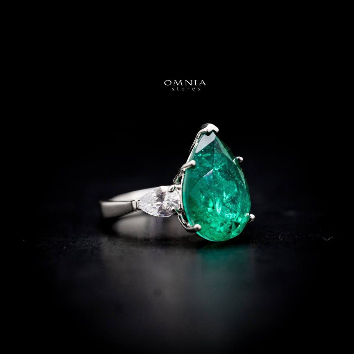 Omnia Carima Turquoise Ring in 92.5 Silver with High Quality Simulated Diamonds - OMNIASTORES UAE