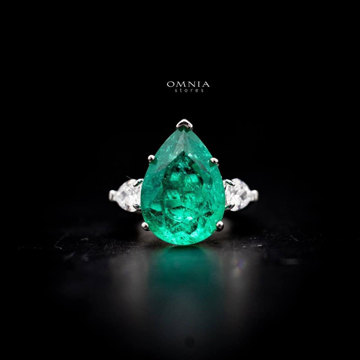 Omnia Carima Turquoise Ring in 92.5 Silver with High Quality Simulated Diamonds - OMNIASTORES UAE