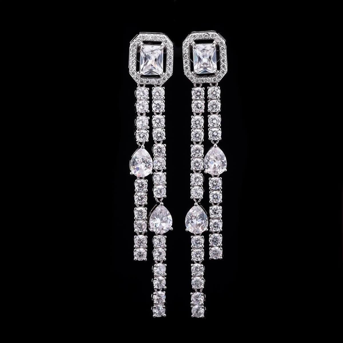 Omnia Layara White Long Chain Full Set with Triple-Layer Necklace in High-Quality Zircon Stone Rhodium Plated - OMNIASTORES UAE