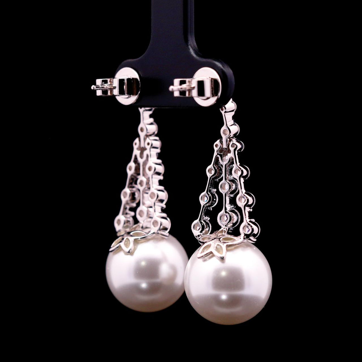 Dania Pearl Earrings with Certificate | Simulated Diamonds in 925 Sterling Silver