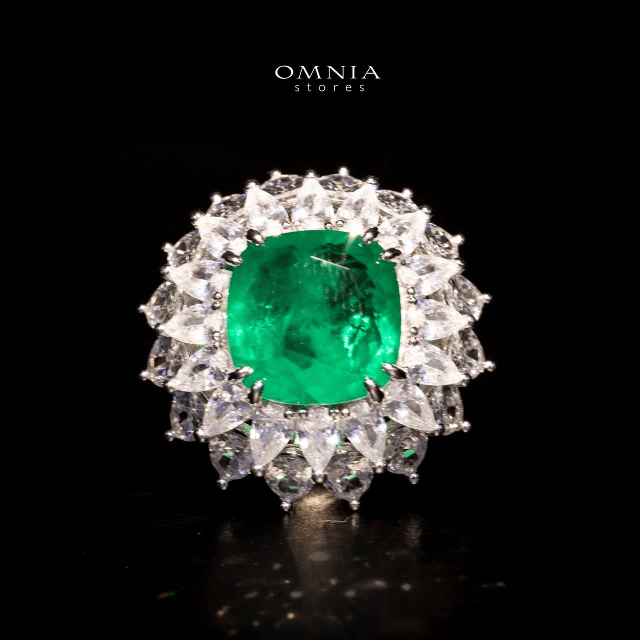 Omnia Thalia Green Ring In 92.5 Silver High Quality Simulated diamonds - OMNIASTORES UAE