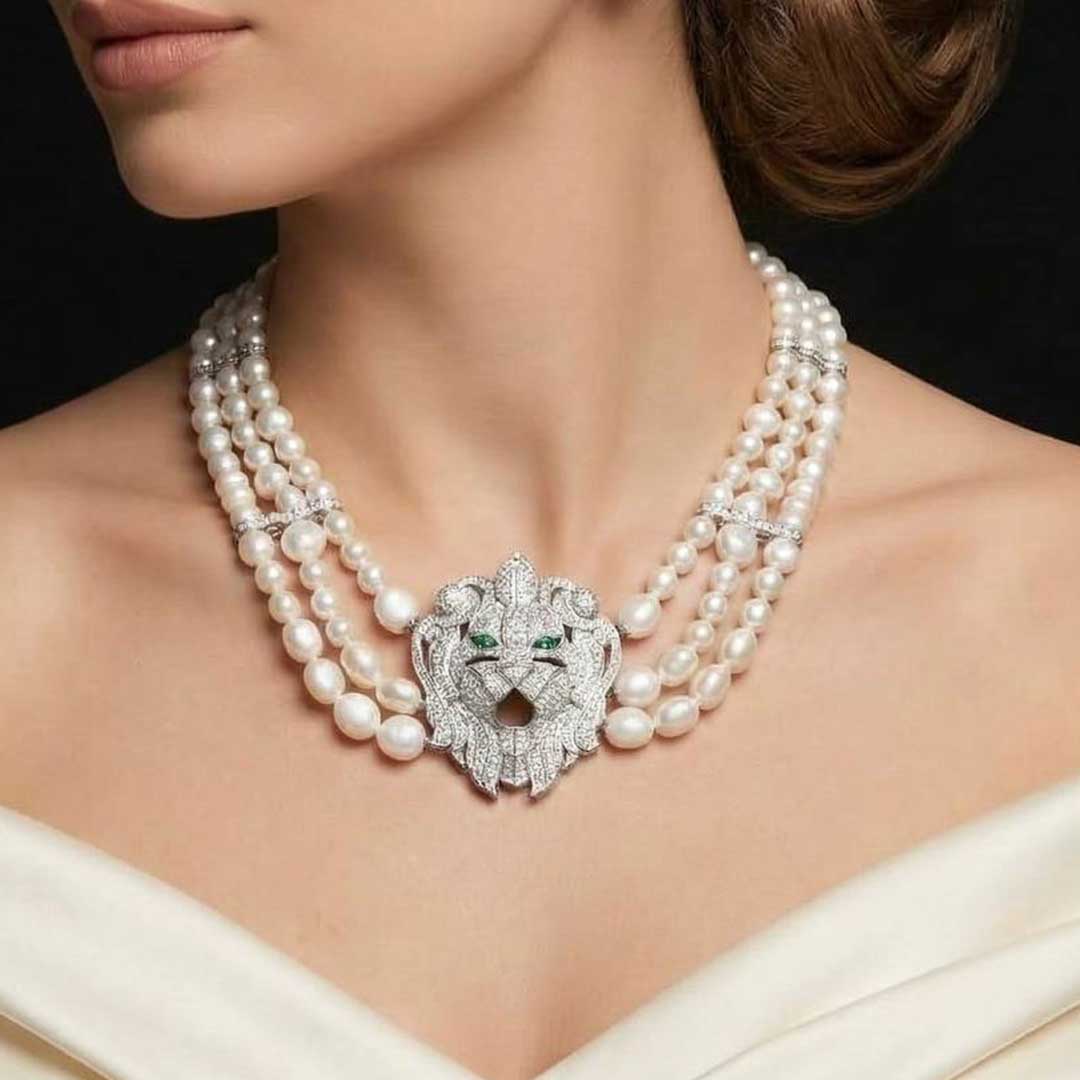 Omnia Fadia Fresh Real Water Pearl Necklace in High Quality Simulated diamonds