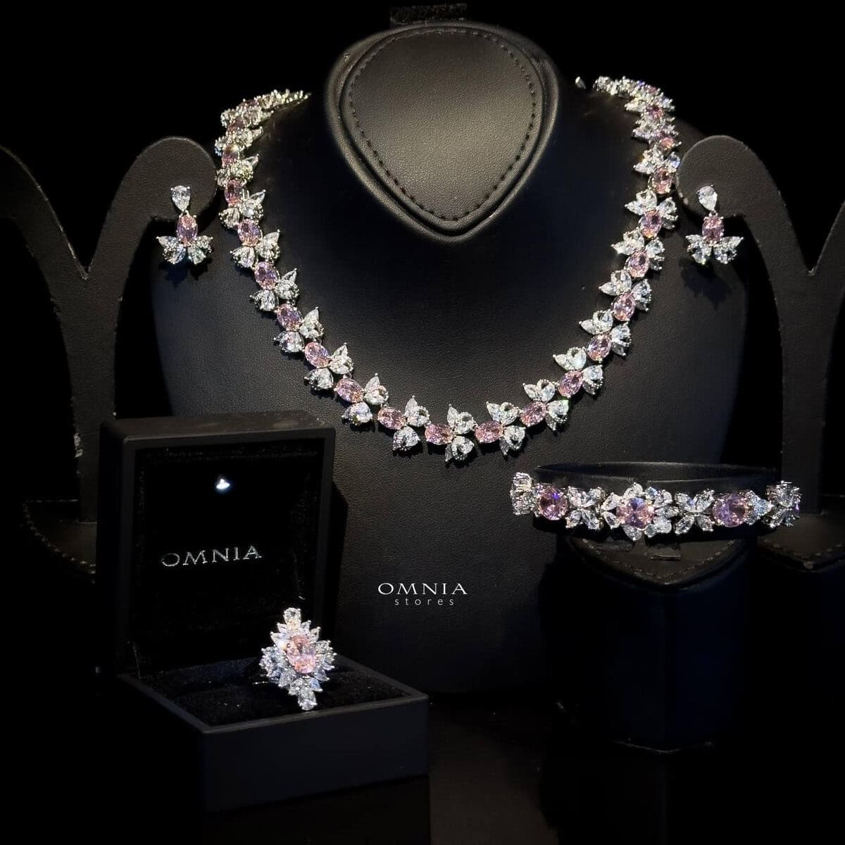 Omnia Muna Pink Bridal Full Set High Quality Simulated Diamonds - OMNIASTORES UAE