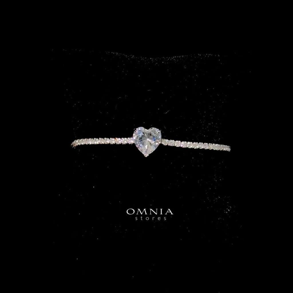 Omnia Louise White Bracelet In 92.5 Silver in High Quality Simulated Diamonds - OMNIASTORES UAE