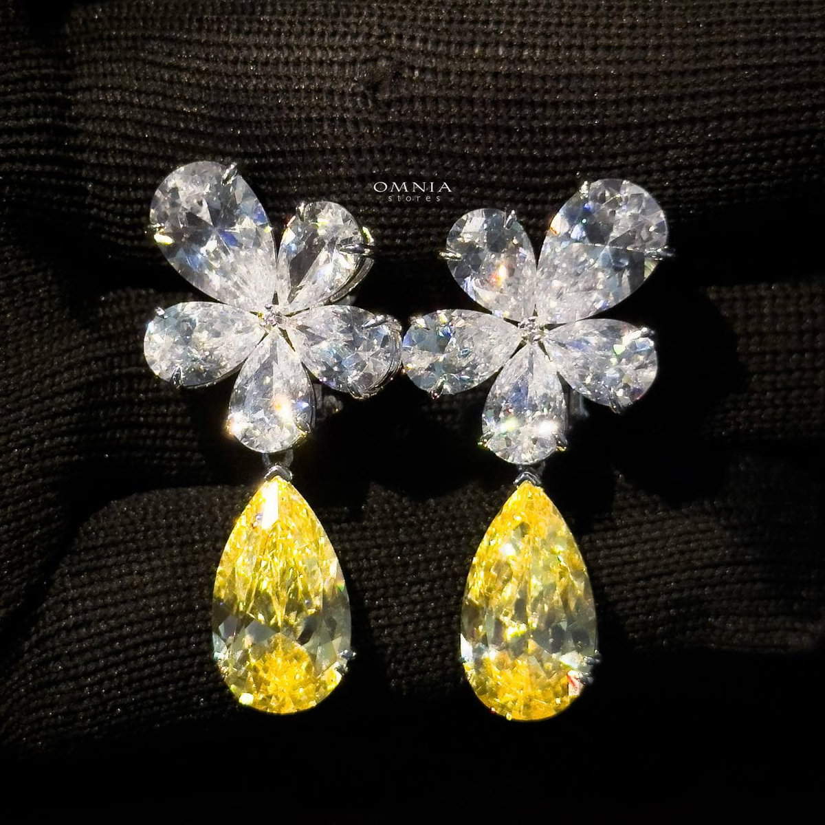 Omnia Thurayya Earring 92.5 Silver In High Quality Simulated diamonds - OMNIASTORES UAE