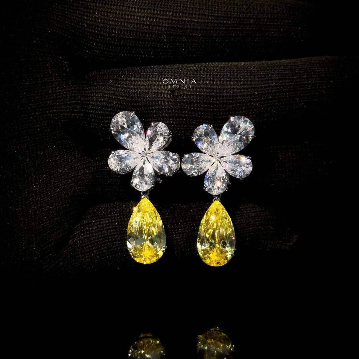 Omnia Thurayya Earring 92.5 Silver In High Quality Simulated diamonds - OMNIASTORES UAE
