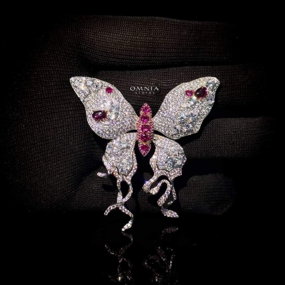 Omnia Freya Butterfly brooch in 92.5 Silver In High Quality Simulated diamonds - OMNIASTORES UAE