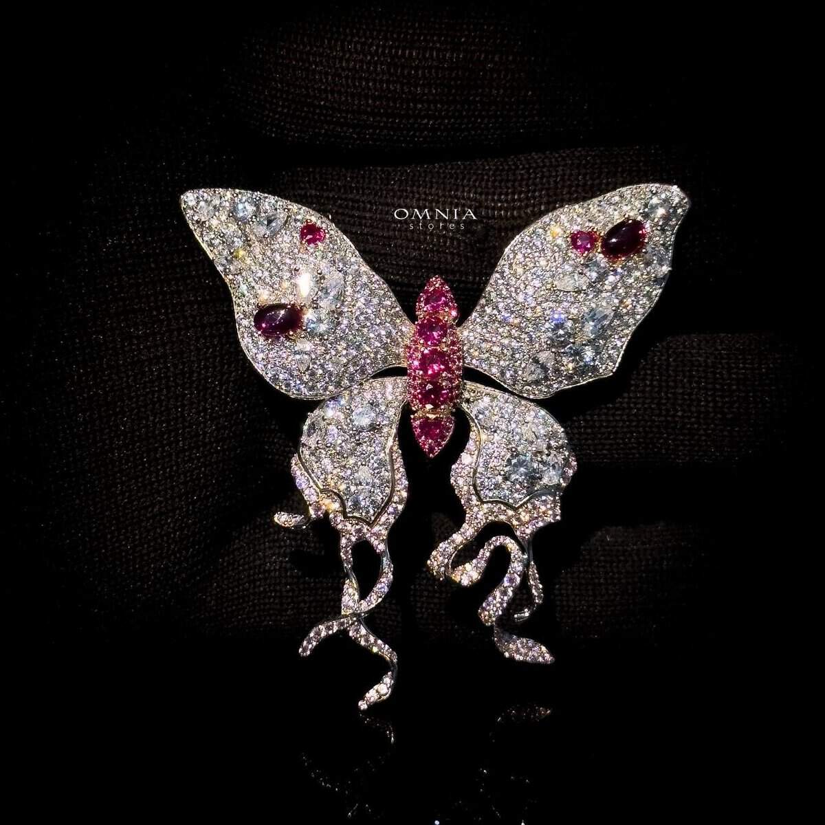 Omnia Freya Butterfly brooch in 92.5 Silver In High Quality Simulated diamonds - OMNIASTORES UAE
