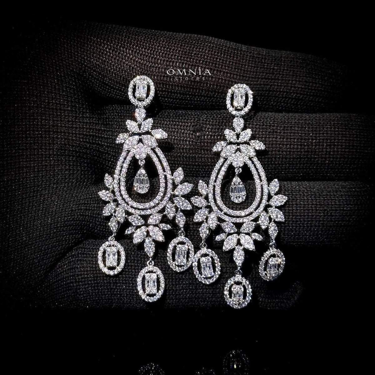 Omnia Shamcey White Earrings in High Quality Zircon Stone in Rhodium Plated - OMNIASTORES UAE