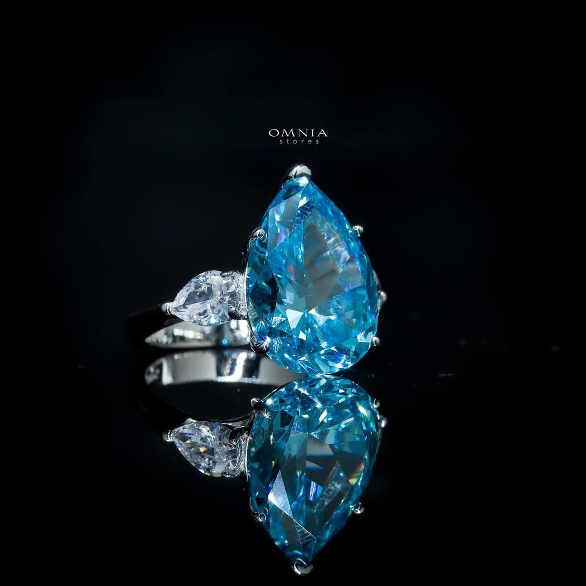 Omnia Carima Sky Blue Ring 2.00 Carat in 92.5 Silver High Quality Simulated Diamonds - OMNIASTORES UAE
