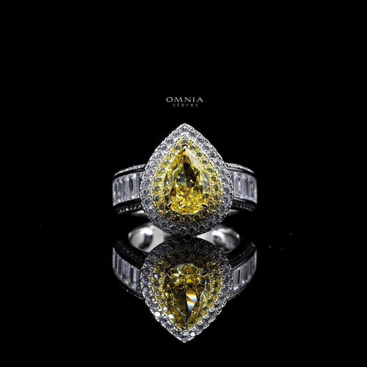 Omnia Anood Ring 2.00 Carat in 925 Silver High Quality Simulated Diamonds - OMNIASTORES UAE