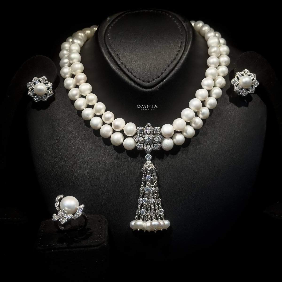 Omnia Janine Fresh Real Water Pearl Set in 925 Silver High Quality Simulated diamonds - OMNIASTORES UAE