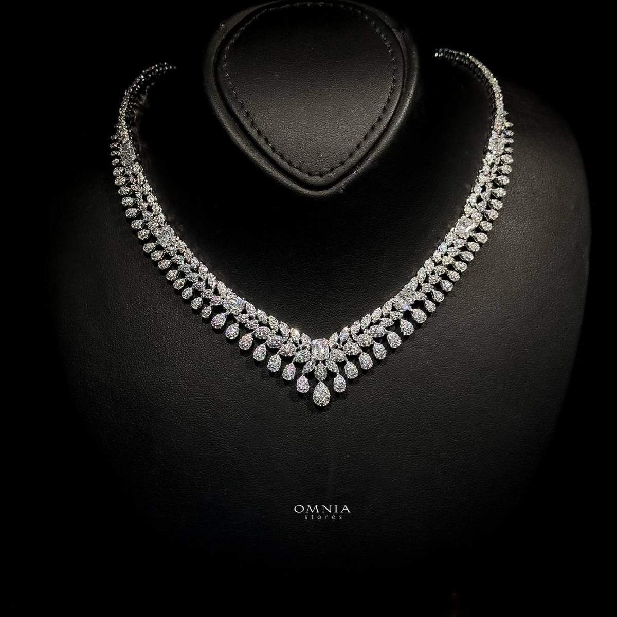 Omnia Mahra Bridal Full Set in High Quality Zircon Stone Rhodium Plated - OMNIASTORES UAE