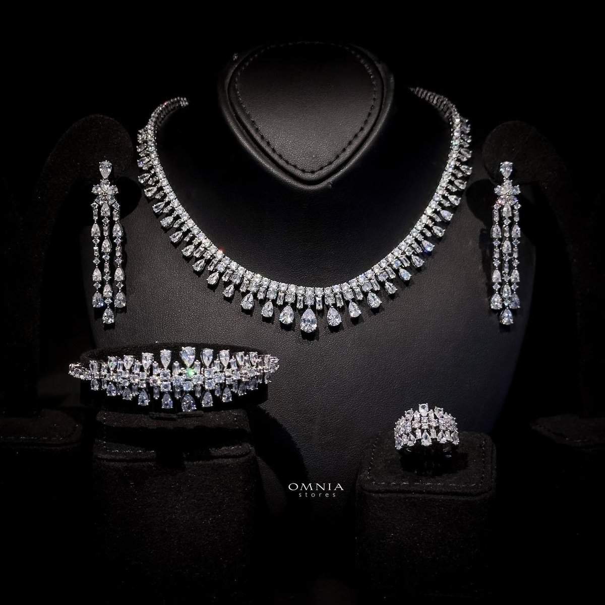 Omnia Nisrine White Luxury Bridal Full Set in High Quality Zircon Stone Rhodium Plated