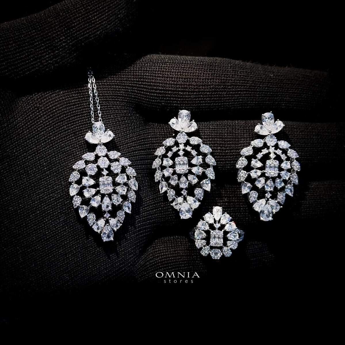 Omnia Ashwaq White Set in High Quality Zircon Stone - OMNIASTORES UAE