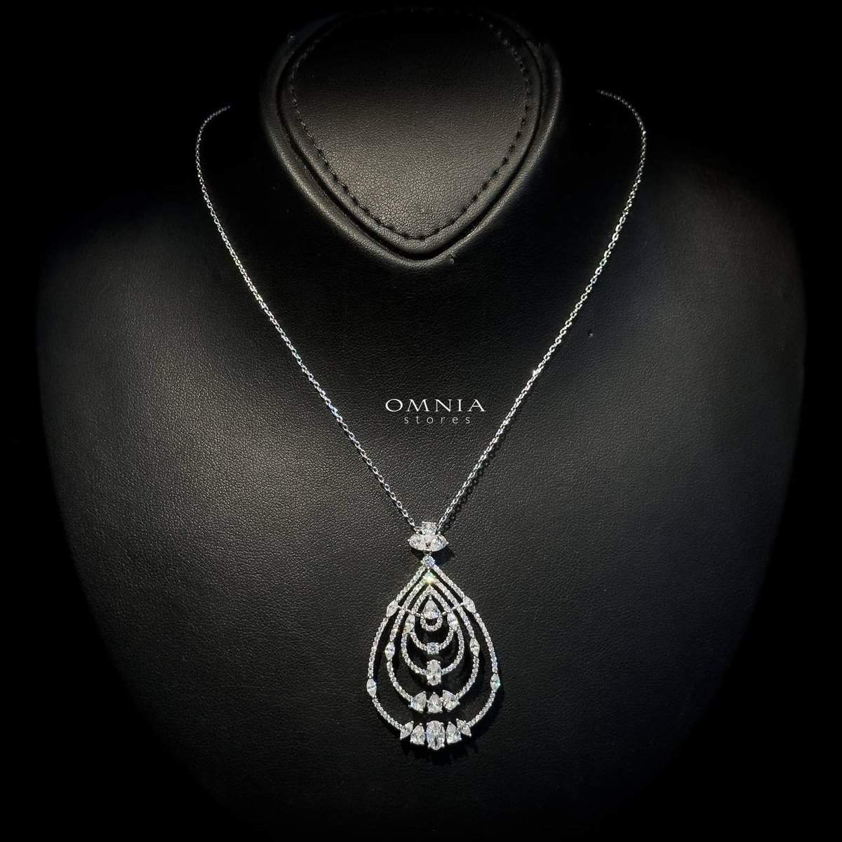 Omnia Mira White Set Accessories in High Quality Zircon Stone - OMNIASTORES UAE