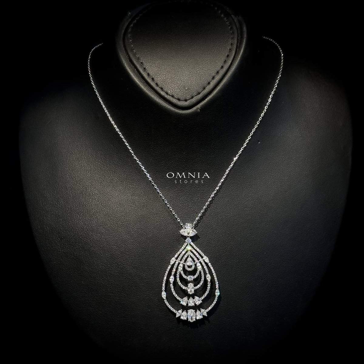 Omnia Mira White Set Accessories in High Quality Zircon Stone - OMNIASTORES UAE