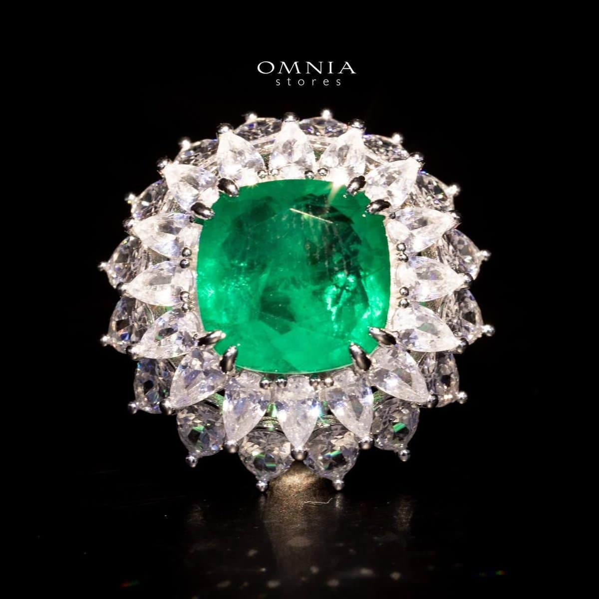 Omnia Thalia Green Ring In 92.5 Silver High Quality Simulated diamonds - OMNIASTORES UAE
