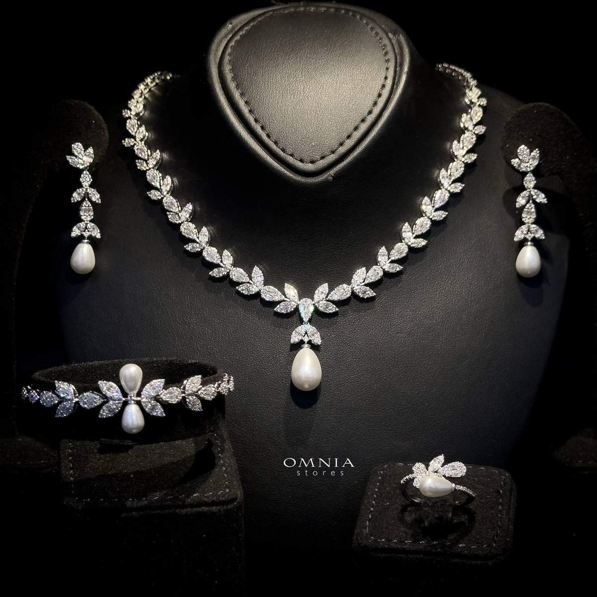 Omnia Samah White Pearl Luxury Bridal Full Set in High Quality Zircon Stone in Rhodium Plated - OMNIASTORES UAE