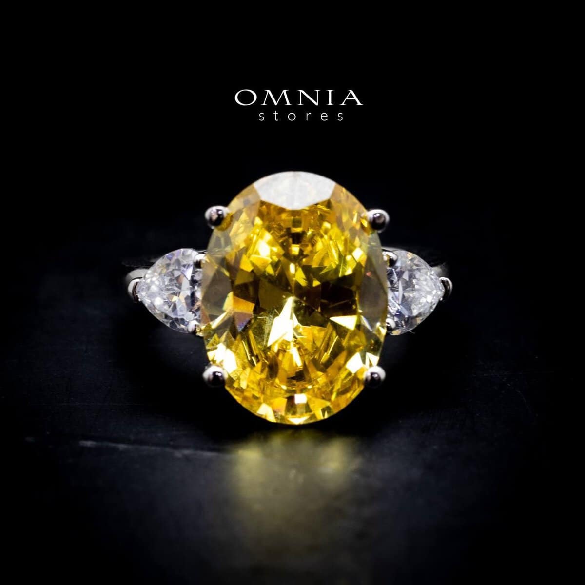 Omnia Adriana Yellow 1.0 Carat Ring In 92.5 Silver High Quality Simulated Diamonds - OMNIASTORES UAE
