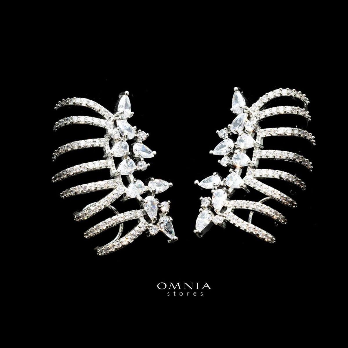 Omnia Rodyna Ear cuff with Brilliant Pear Cut High Quality Zircon Stone Rhodium Plated - OMNIASTORES UAE