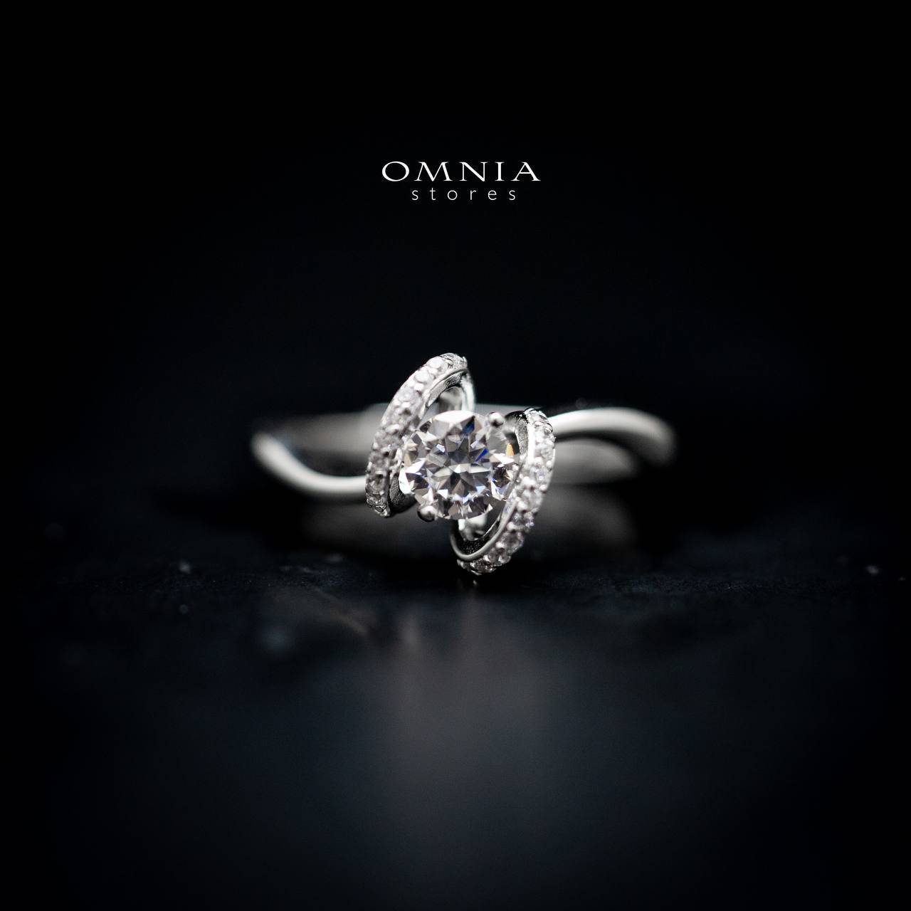 Omnia Evian Swirl Ring in 92.5 Silver with High Quality Moissanite Stone - OMNIASTORES UAE