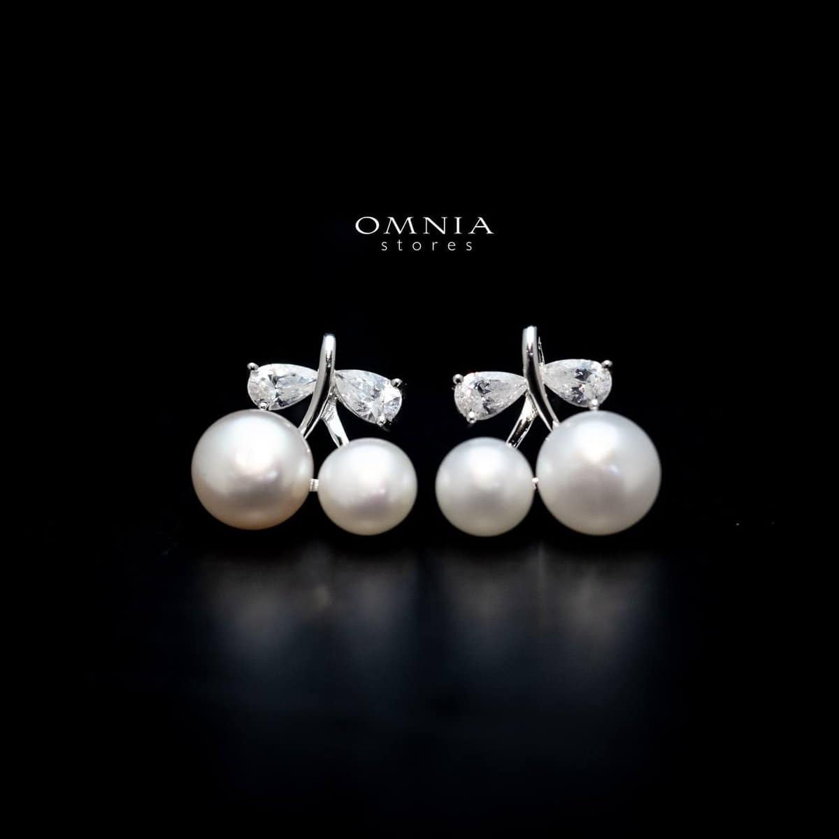 Omnia Chloe Pearl Earrings with Iced Cut Stones in High Quality 92.5 Silver - OMNIASTORES UAE