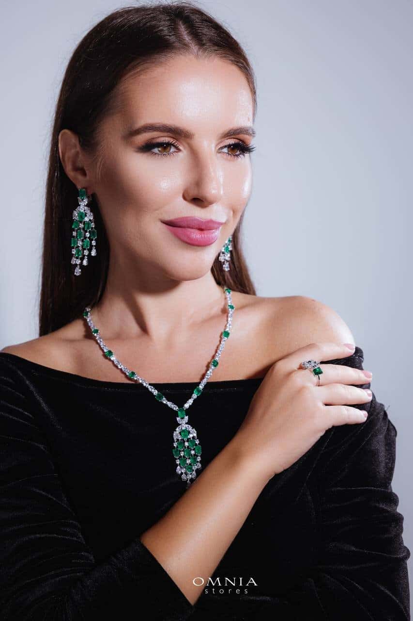 Omnia Israa Green Necklace In 92.5 Silver High Quality Simulated diamonds - OMNIASTORES UAE