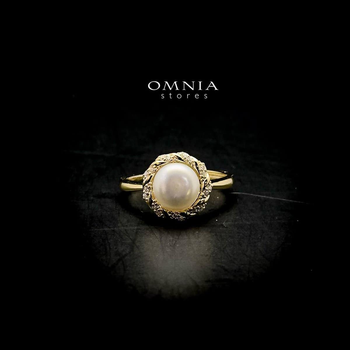 Omnia Zareen Pearl Floral Ring with Iced Cut Stones in High Quality 92.5 Silver - OMNIASTORES UAE