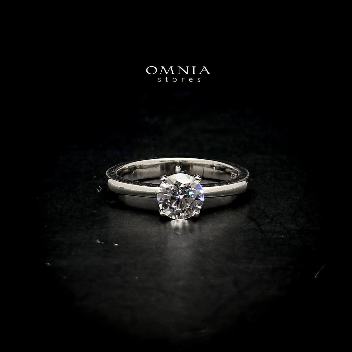 Omnia Jane White Ring Silver Simulated Diamonds - OMNIASTORES UAE
