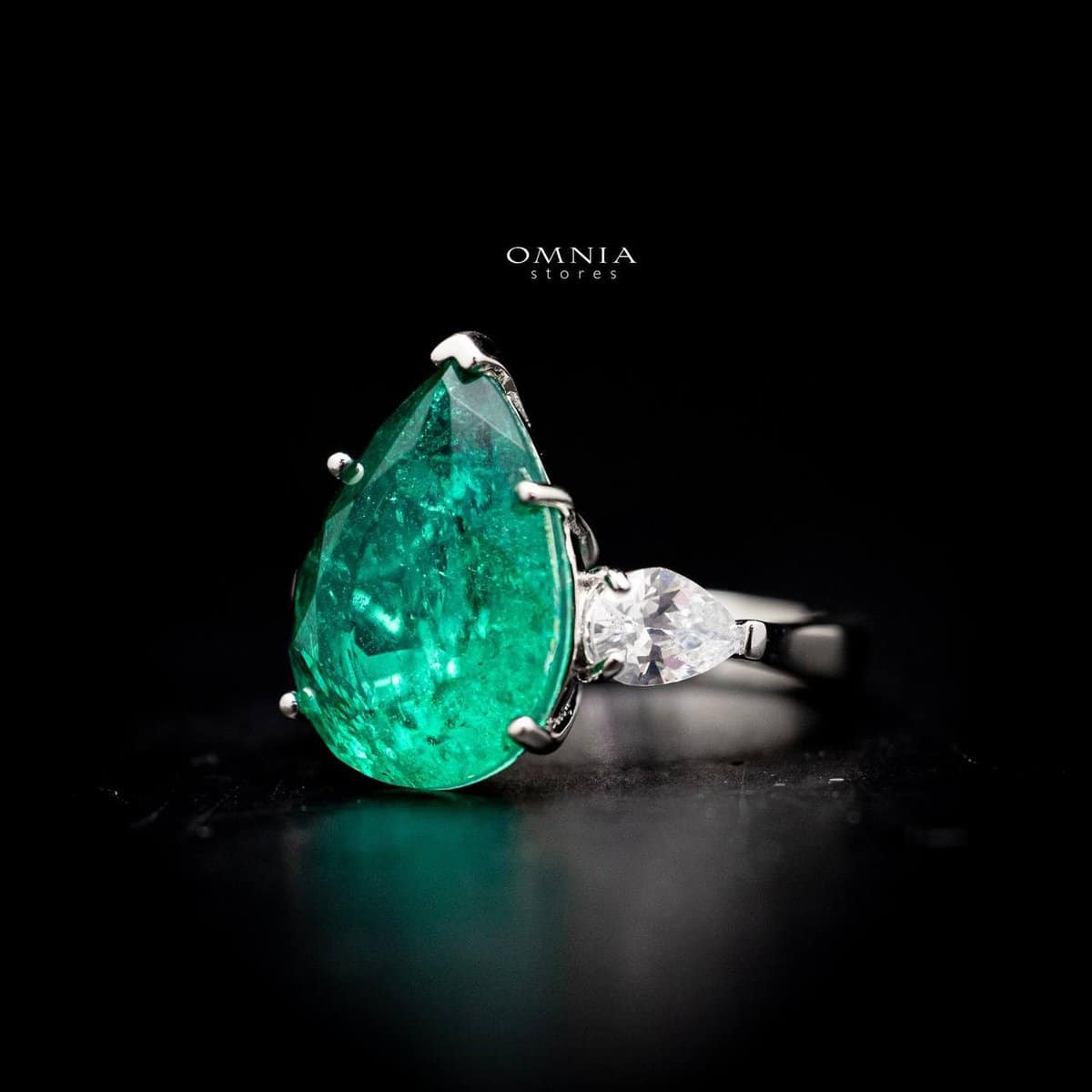Omnia Carima Turquoise Ring in 92.5 Silver with High Quality Simulated Diamonds - OMNIASTORES UAE