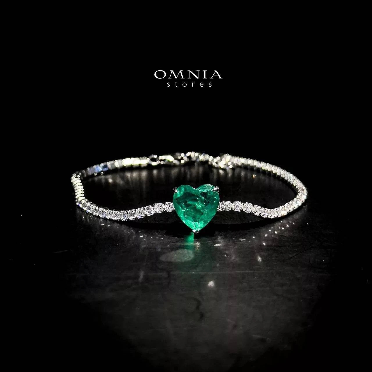 Omnia Louise Green Bracelet In 92.5 Silver High Quality Simulated Diamonds - OMNIASTORES UAE
