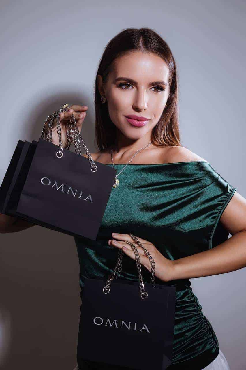 Omnia Maliya Purple Ring in 92.5 Silver High Quality Simulated Diamonds - OMNIASTORES UAE