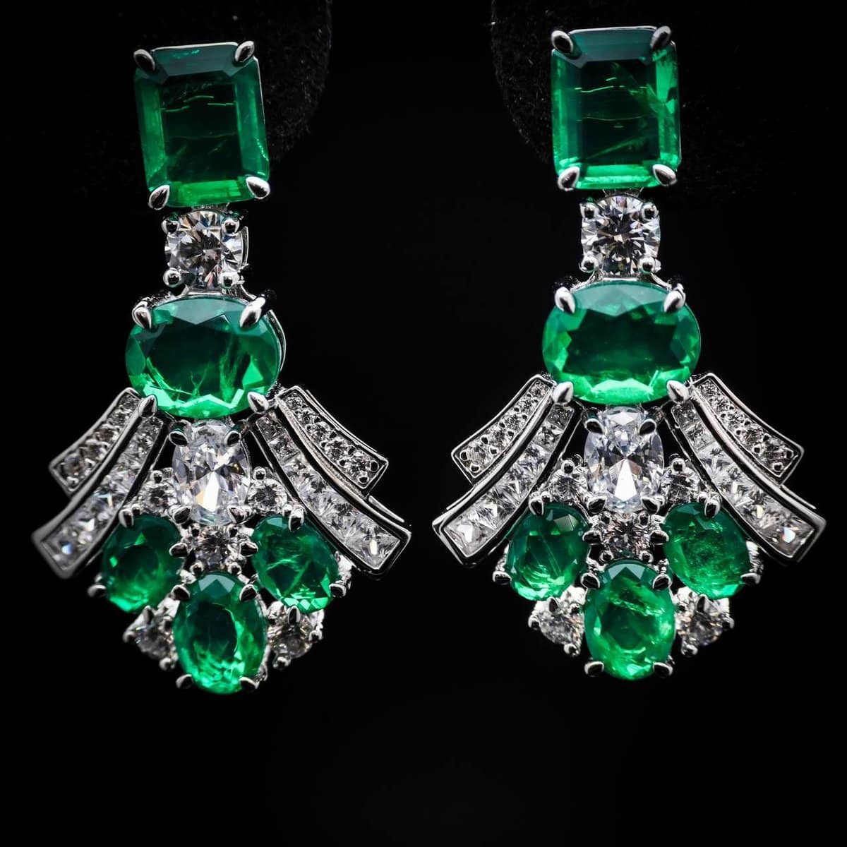 Omnia Karina Green Mixed-Cut Drop Earrings in 92.5 Silver with High Quality Simulated Diamonds - OMNIASTORES UAE