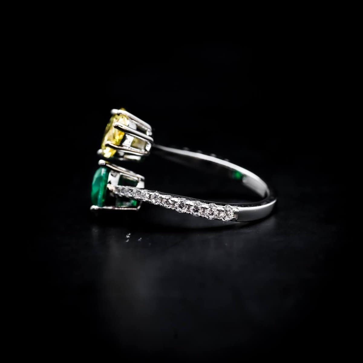 Omnia Darlene Dual Teardrop Ring in 92.5 Silver with High Quality Yellow and Green Simulated Diamonds - OMNIASTORES UAE