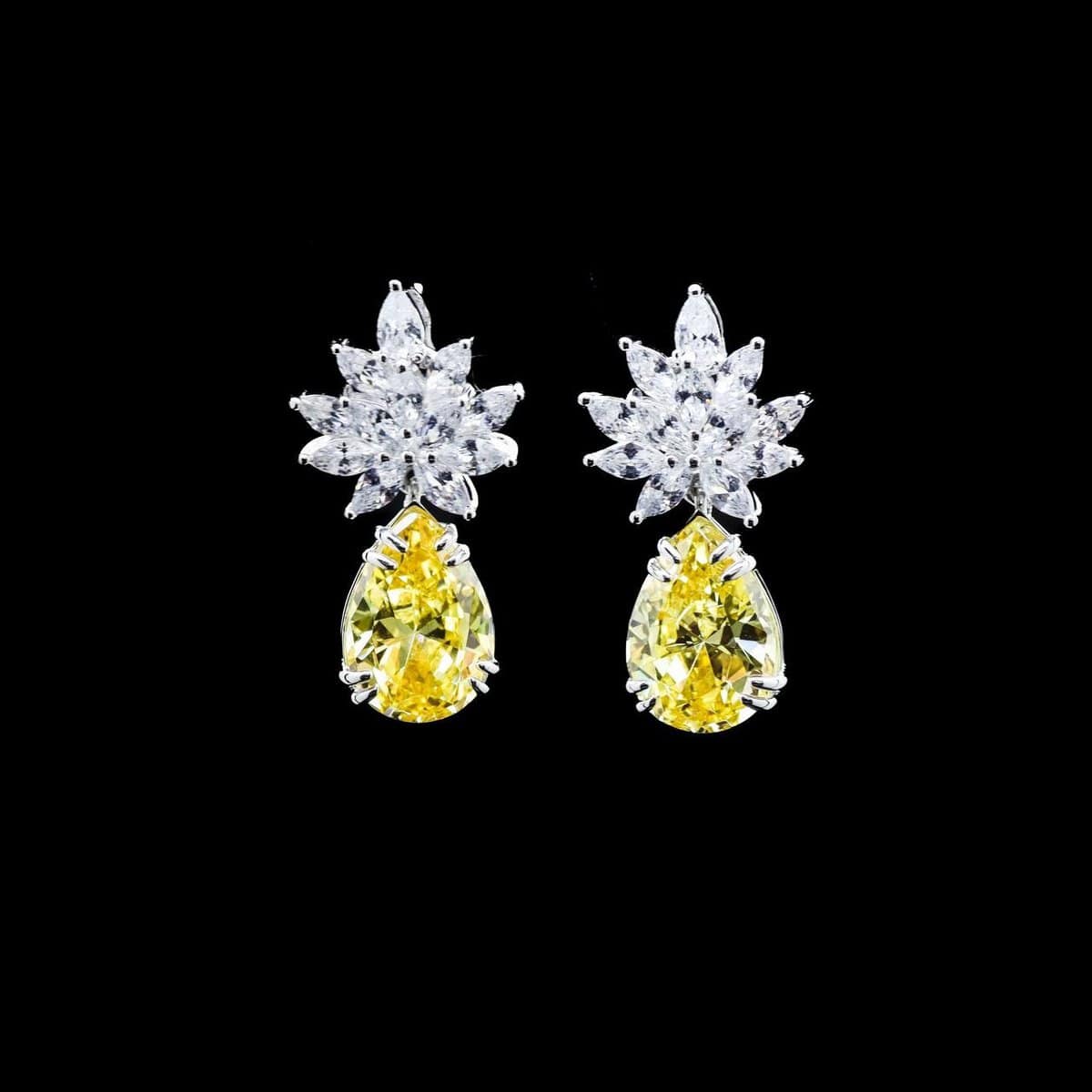 Omnia Cidra Yellow Earrings in 92.5 Silver High Quality Simulated Diamonds - OMNIASTORES UAE