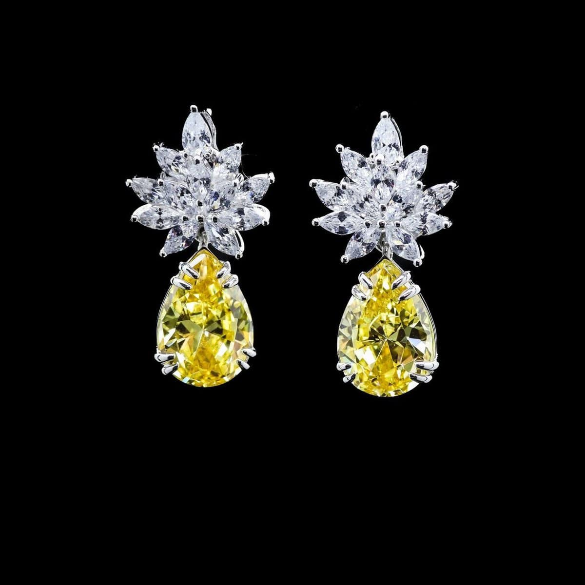 Omnia Cidra Yellow Earrings in 92.5 Silver High Quality Simulated Diamonds - OMNIASTORES UAE