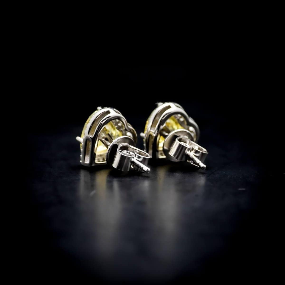 Omnia Latifa Yellow Stud Earrings in 92.5 Silver High Quality Simulated Diamonds - OMNIASTORES UAE