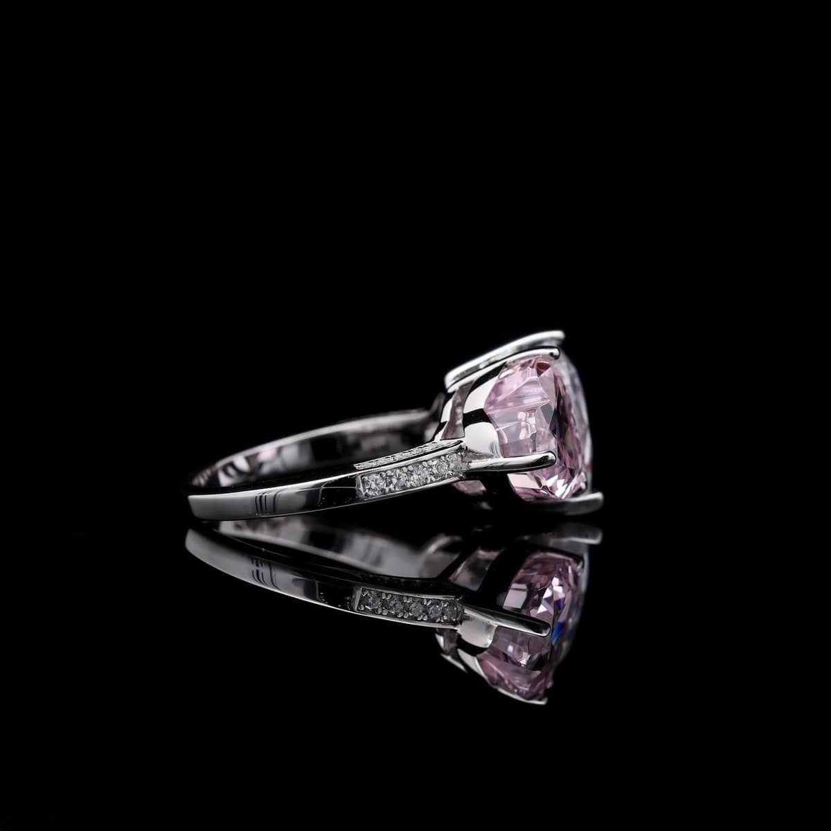 Omnia Dual Heart Ring in 92.5 Silver with High-Quality White and Pink Simulated Diamonds - OMNIASTORES UAE