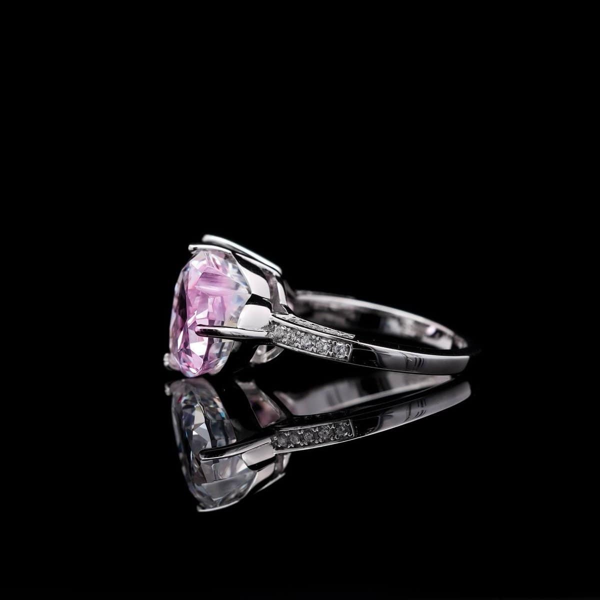 Omnia Dual Heart Ring in 92.5 Silver with High-Quality White and Pink Simulated Diamonds - OMNIASTORES UAE
