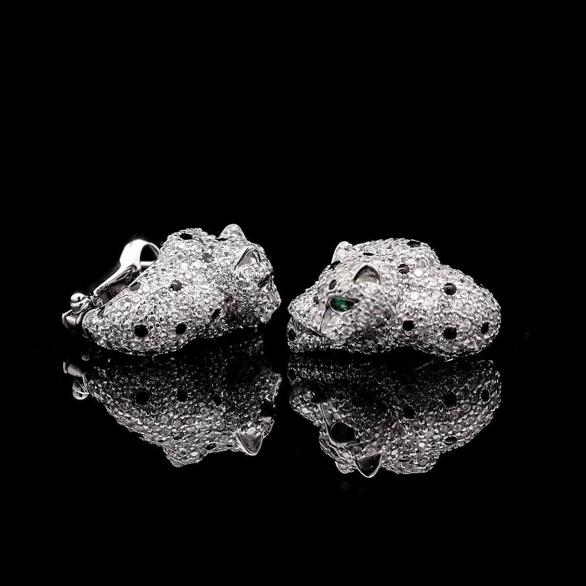Omnia Panther Head Earrings in 92.5 Silver with High-Quality Simulated Diamonds and Green Eyes - OMNIASTORES UAE