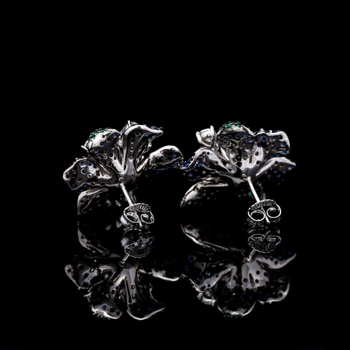 Omnia Lyric Earring in 92.5 Silver High Quality Simulated diamonds - OMNIASTORES UAE