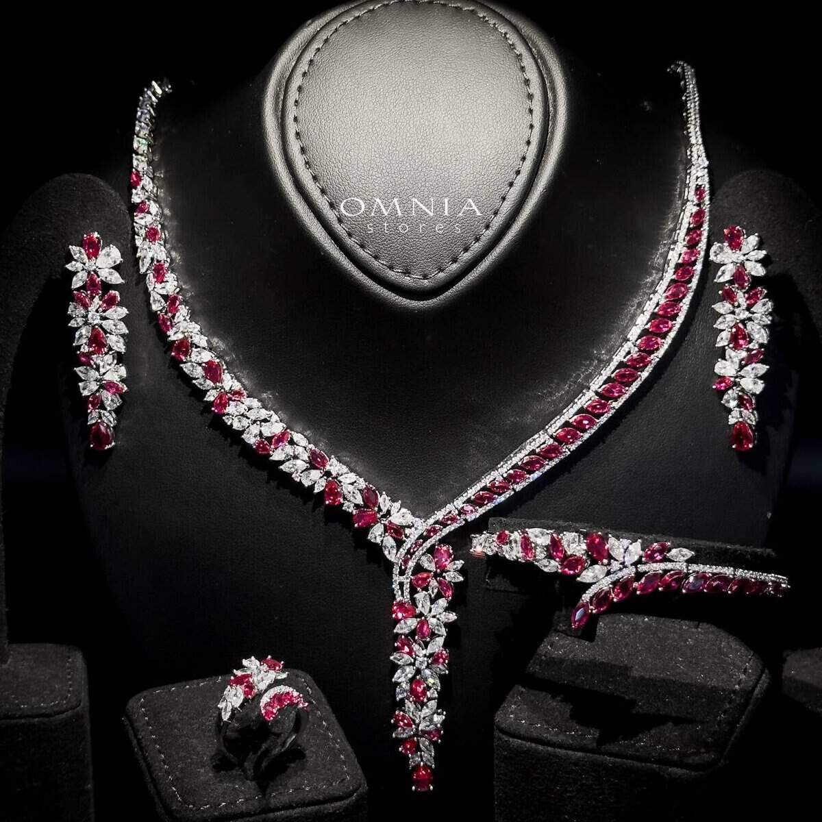 Omnia Basant Maroon - OMNIASTORES UAE