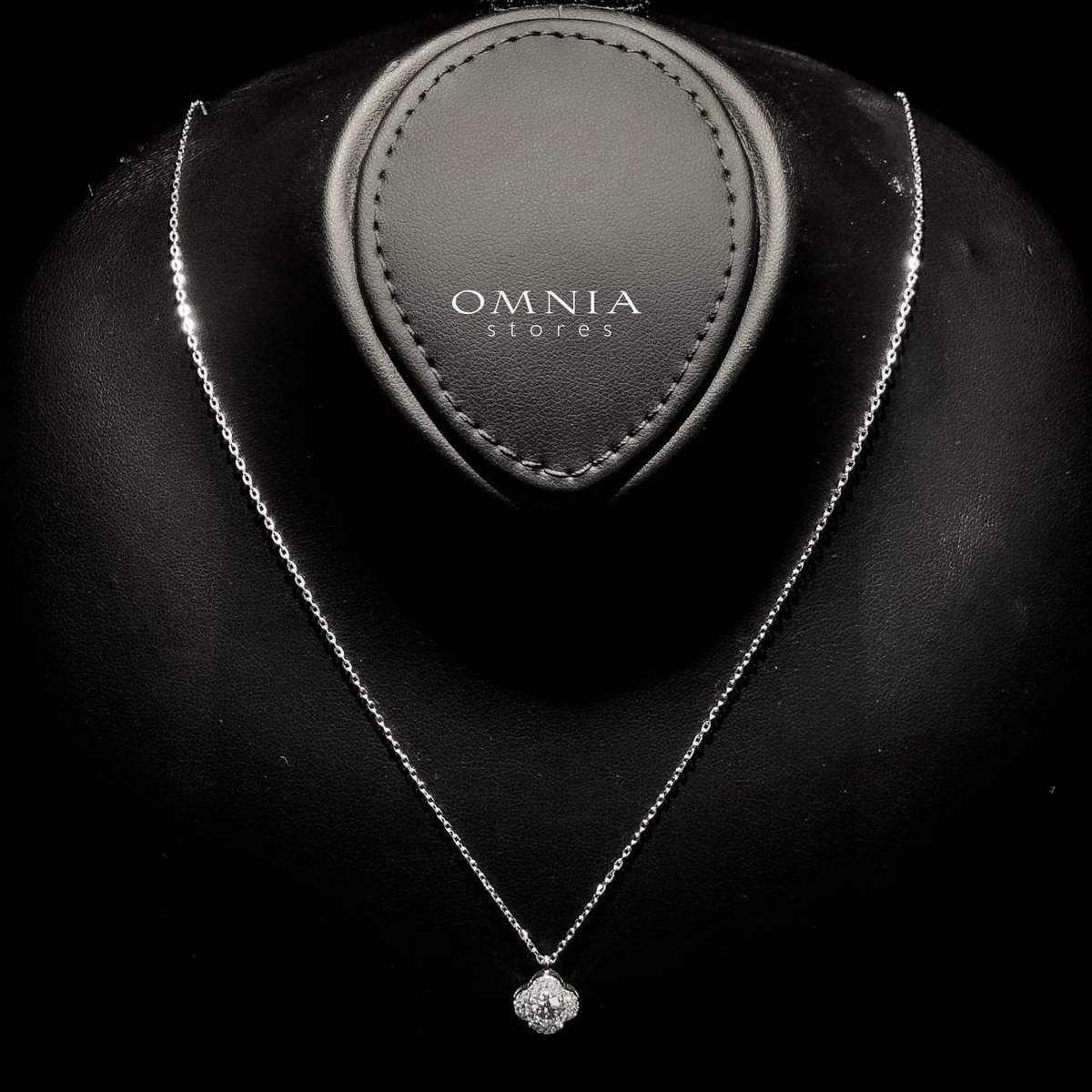 Omnia Bianca Clover Pendant Necklace in 92.5 Silver with High-Quality Iced Cut Stones - OMNIASTORES UAE
