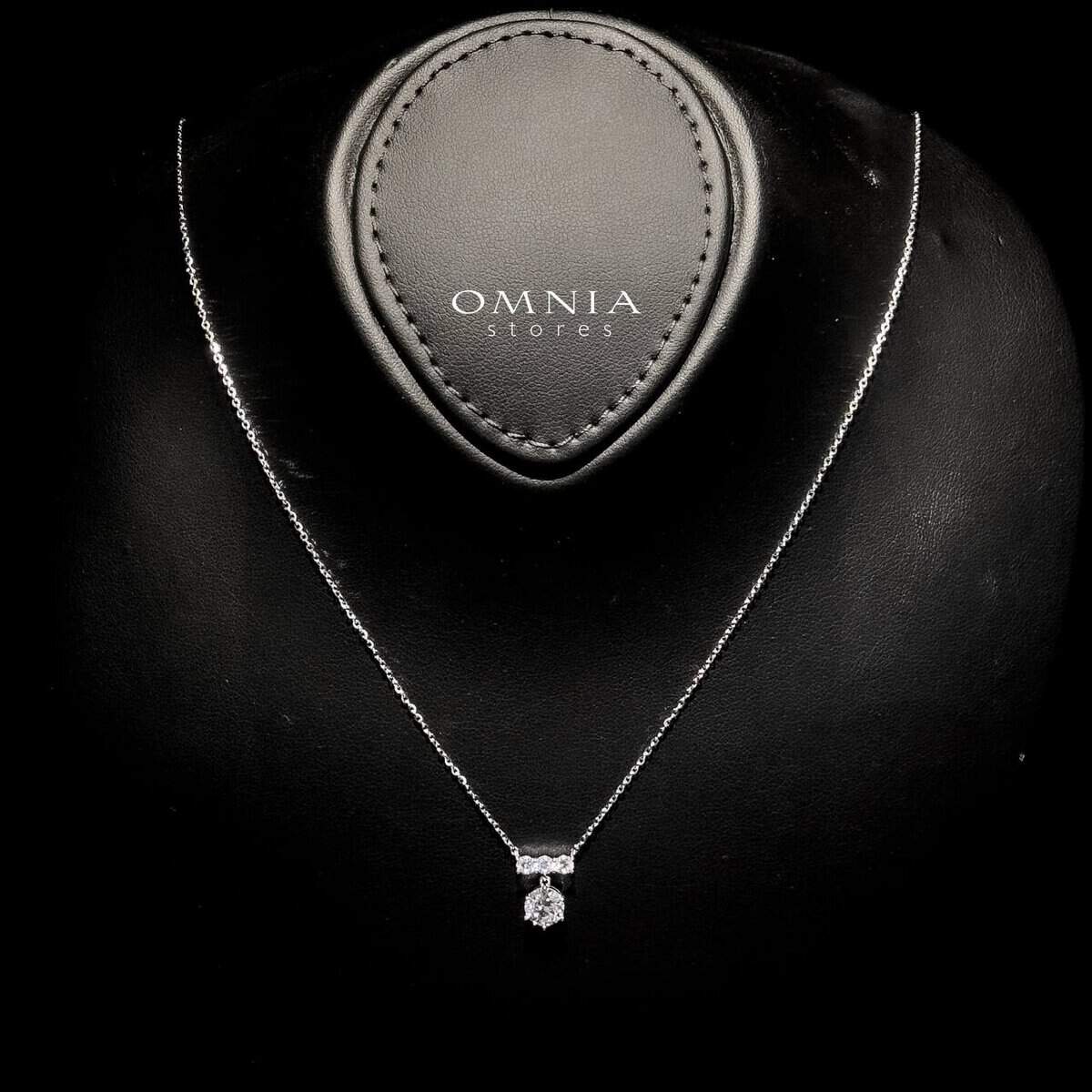 Omnia Hanna White Pendant necklace in 92.5 Silver with High-Quality Iced Cut Stones - OMNIASTORES UAE