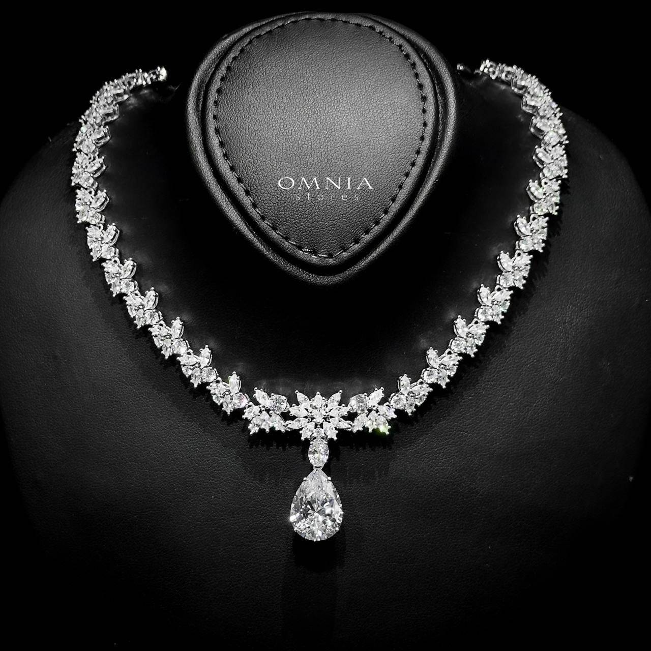 Omnia Vanya White Necklace & Earrings Set in 925 Silver with Pear-Cut High-Quality Simulated Diamonds - OMNIASTORES UAE