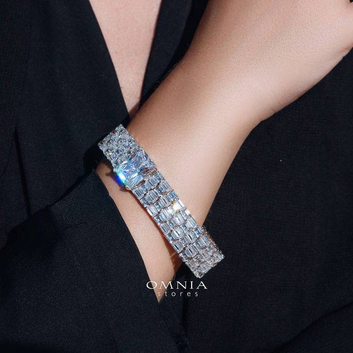 Omnia Zeina Silver Set in 925 Silver with High-Quality Simulated Diamonds - OMNIASTORES UAE