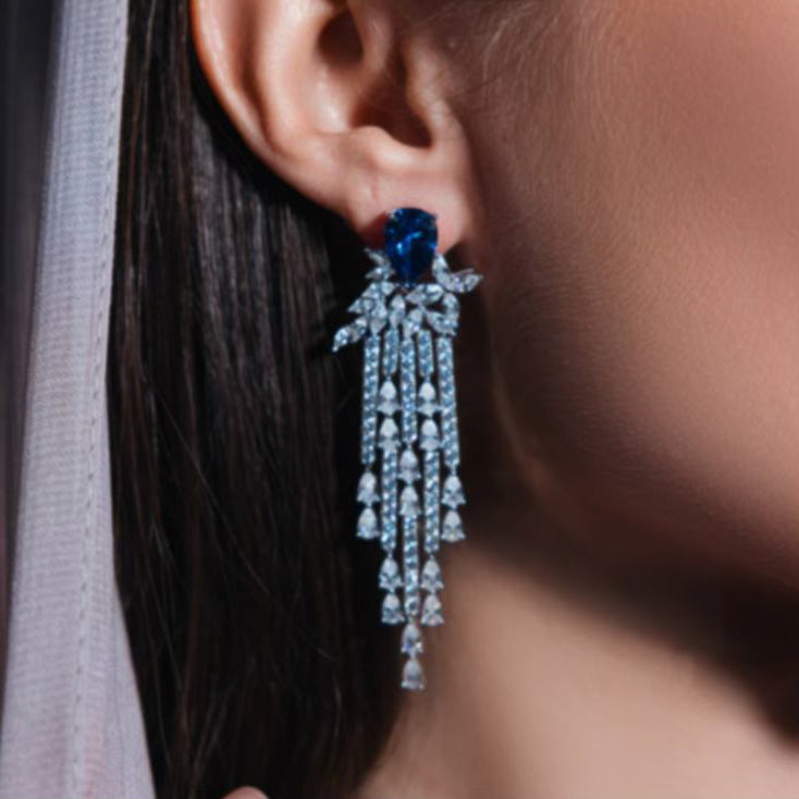 Omnia Vanya Blue Necklace & Earrings Set in 925 Silver with Pear-Cut High-Quality Simulated Diamonds - OMNIASTORES UAE