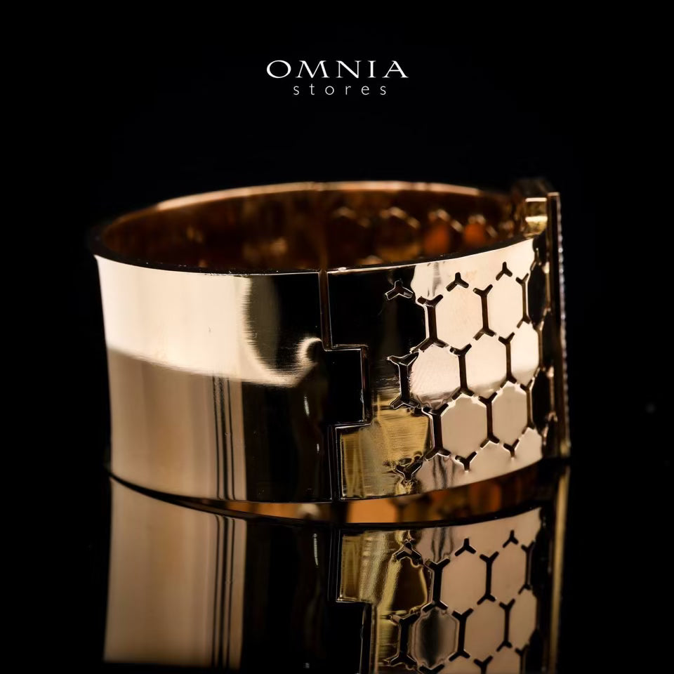 Omnia Anisah Gold-Plated Copper Bangle with High-Quality Simulated Diamonds - OMNIASTORES UAE