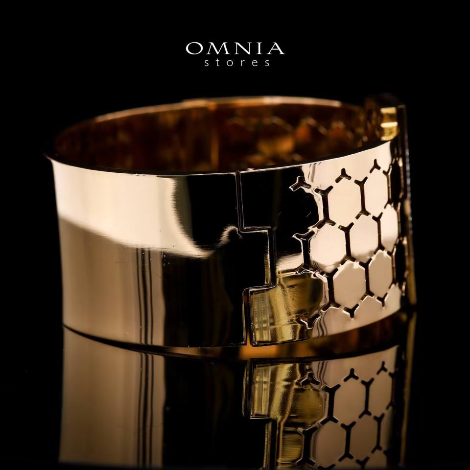 Omnia Arwa Gold-Plated Copper Bangle with High-Quality Simulated Diamonds - OMNIASTORES UAE